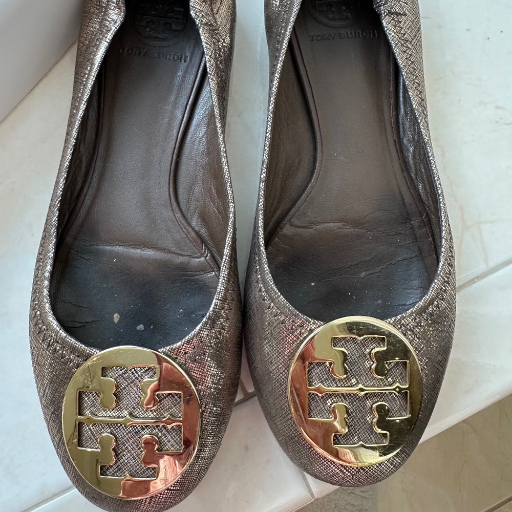 Tory Burch logo flats